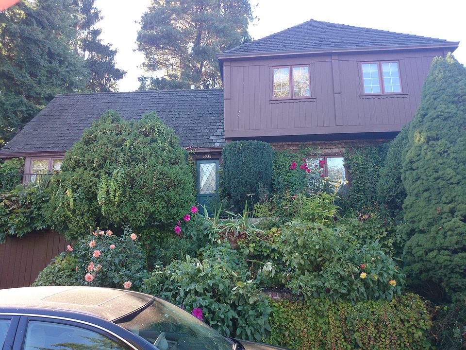 1st image of 3938 NE Belvoir Pl