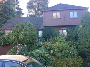 3938 NE Belvoir Pl, Seattle, WA 98105