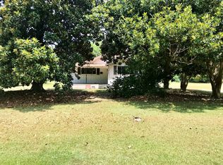 445 E Austin St, De Kalb, TX 75559