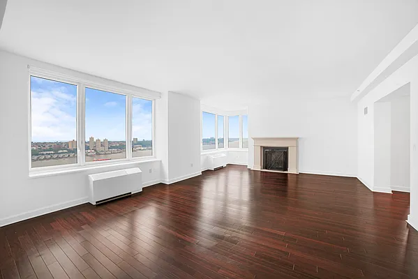 Rented by Nest Seekers International | media 33