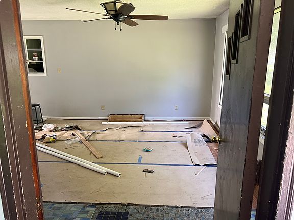 3rd image of 6125 Sloan Ave
