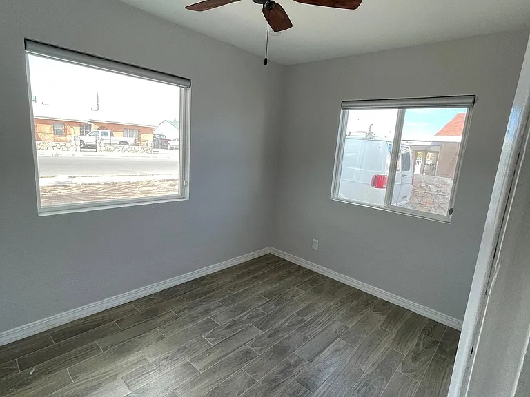 4536 Britton Ave — Photo 5