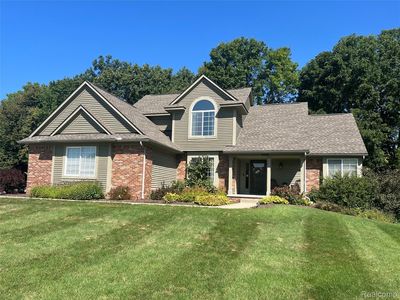 2117 Perlin Ct, Grand Blanc, MI, 48439