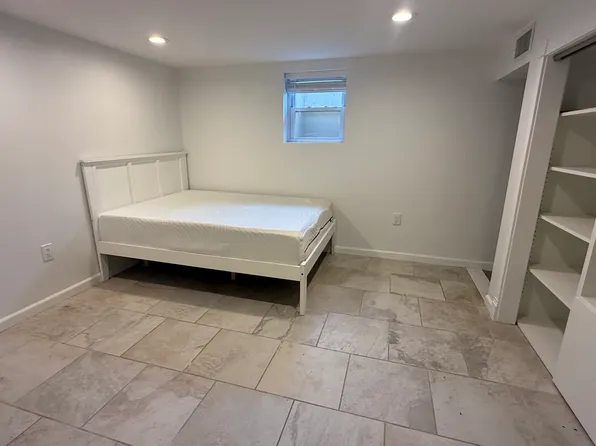 (undisclosed Address), East Meadow, NY 11554