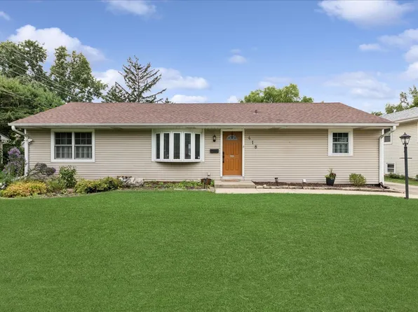 418 S Fairfield Ave, Lombard, IL 60148
