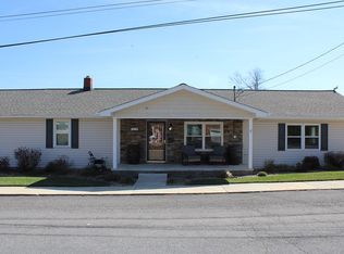 209 Highland Ave, Petersburg, WV 26847