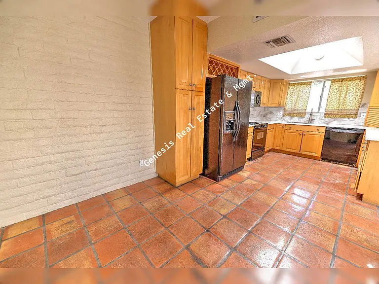 4741 E Calle Elegante — Photo 8