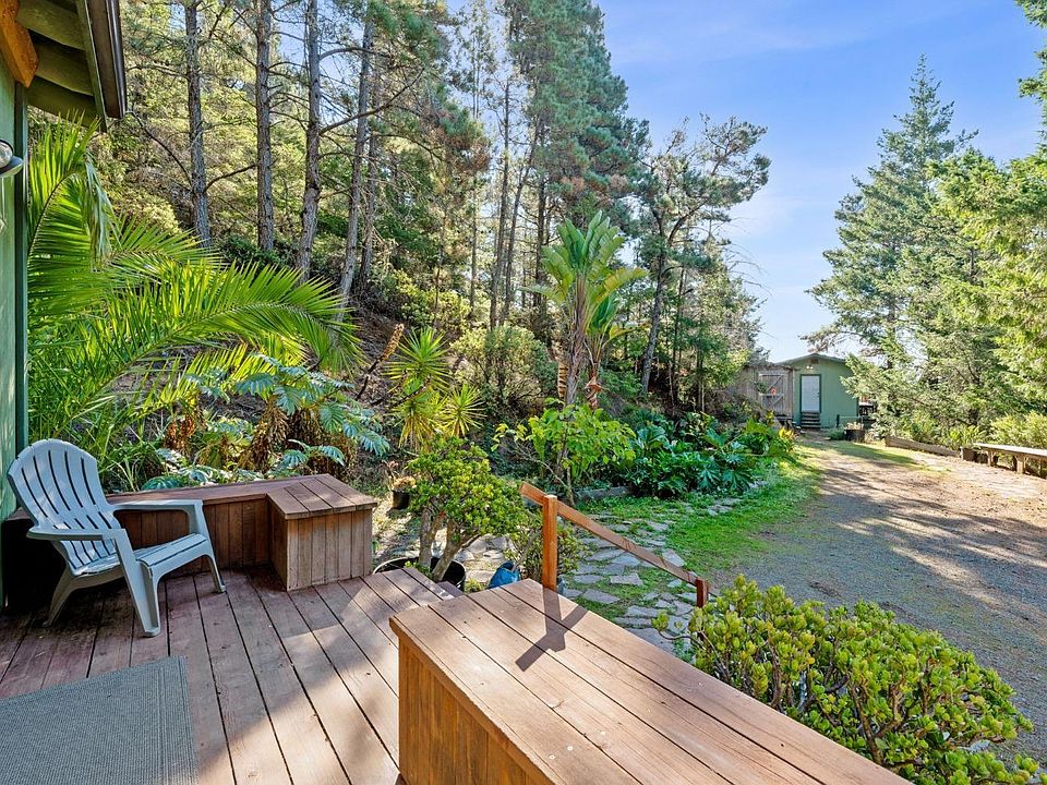 2nd image of 45951 Fish Rock Road
