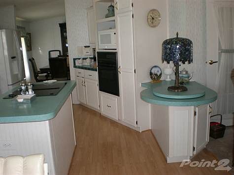 3rd image of 4646 Foxwood Blvd