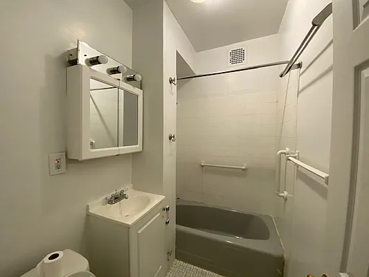 Rented by Cohen Smith Chang LLC | media 3