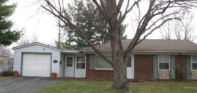 1827 W Westlea Dr photo 1