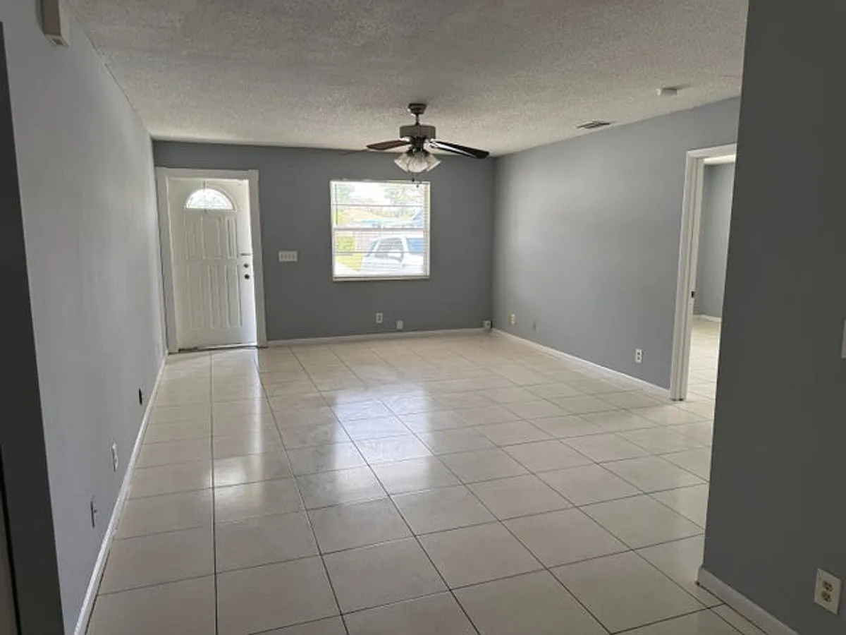 Building Photo - 2519 Griffin Sq