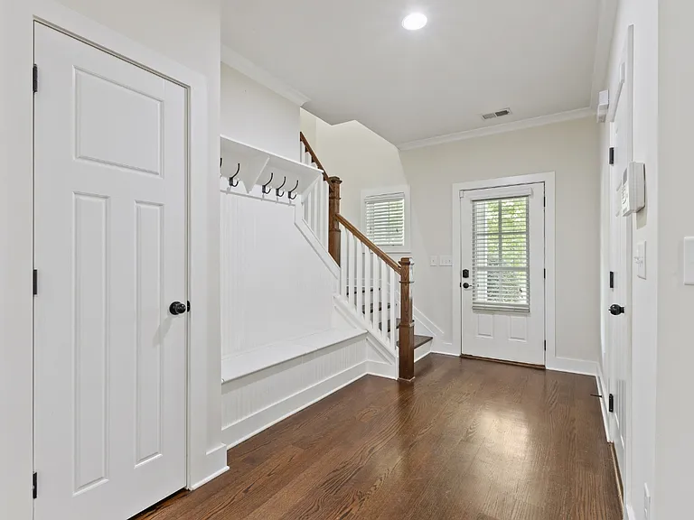 1455 Reynolds Dr — Photo 31