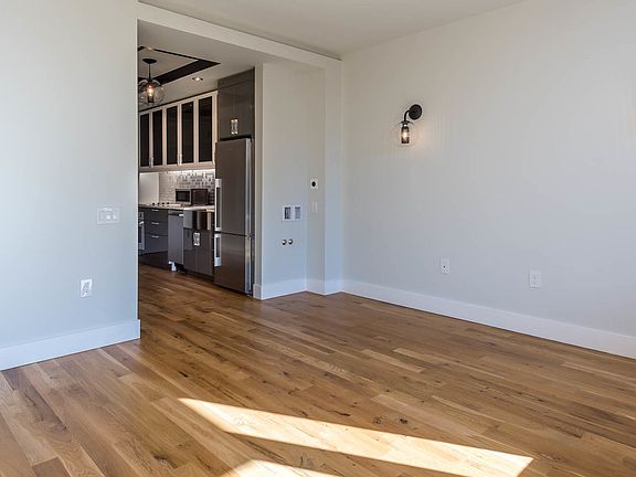3rd image of 670 Pacific St APT 509