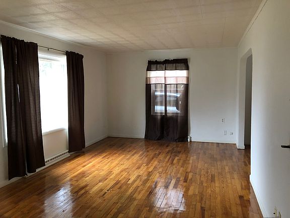 3rd image of 1413 34th Ave