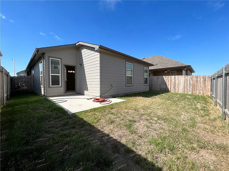 6409 Wagon Spring St — Photo 16