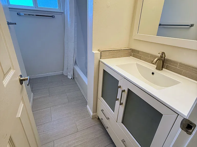 Full Bath