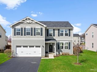 3223 Pinewood Dr, Yorkville, IL