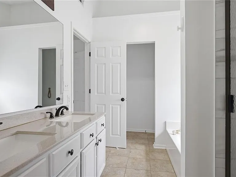 1409 Chardin Dr — Photo 19
