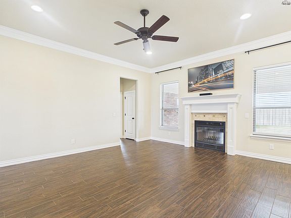 5th image of 4806 Falcon Crest Blvd