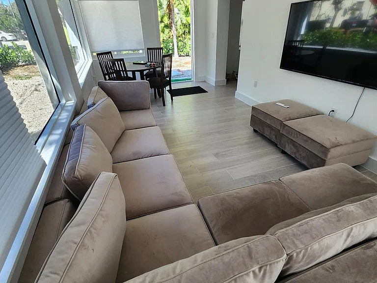100 N Ocean Ln — Photo 13