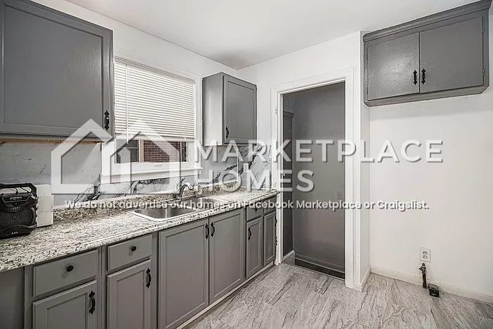 15073 Strathmoor St — Photo 8