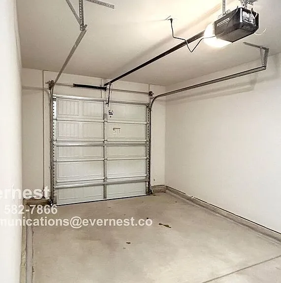2108 Willow Glen Dr — Photo 12