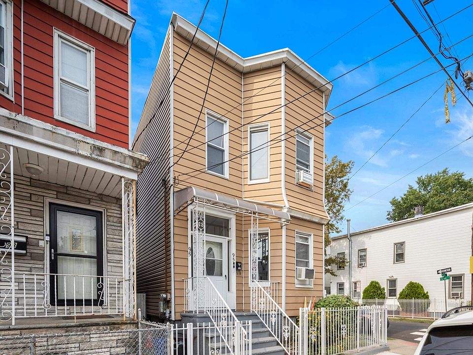 1st image of 95 Warner Ave