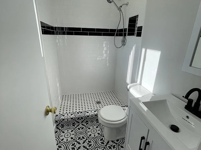 3443 E Poinsettia Dr — Photo 15