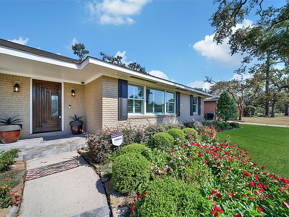 2nd image of 6318 Woodbrook Ln