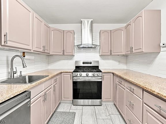 5th image of 13 Kovach St