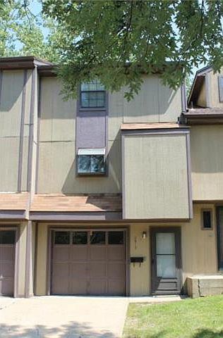 1st image of 2913 Eaton St