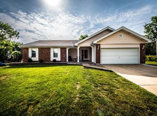 516 Highfield Dr, Saint Charles, MO 63304