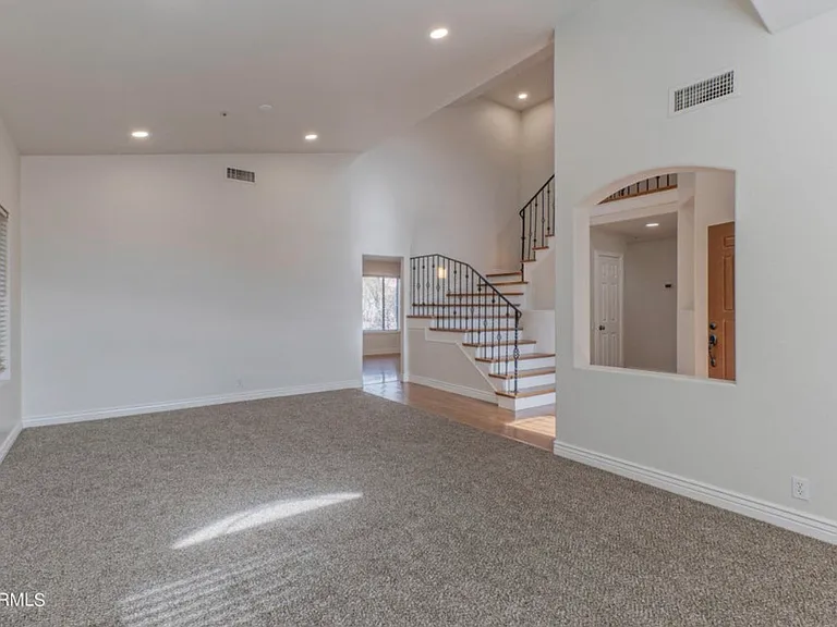 9032 E Karen Dr — Photo 5