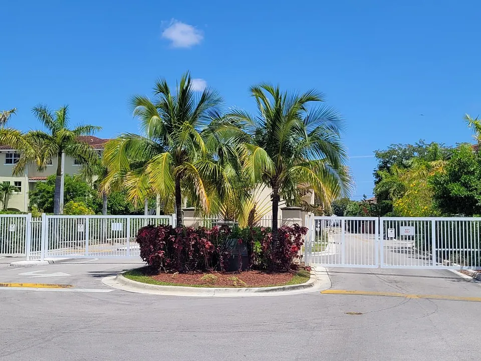 210 NW 109th Ave #216