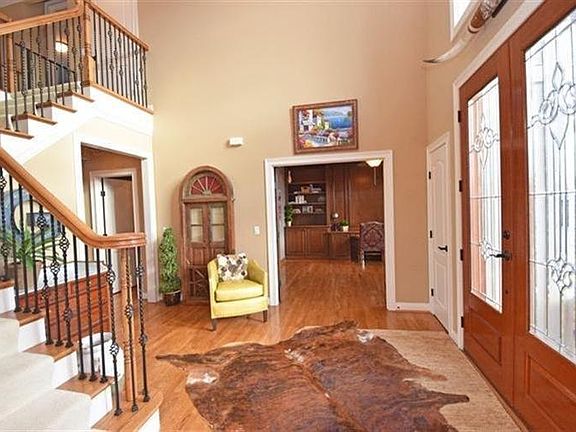 2nd image of 8598 Ivy Trails Dr