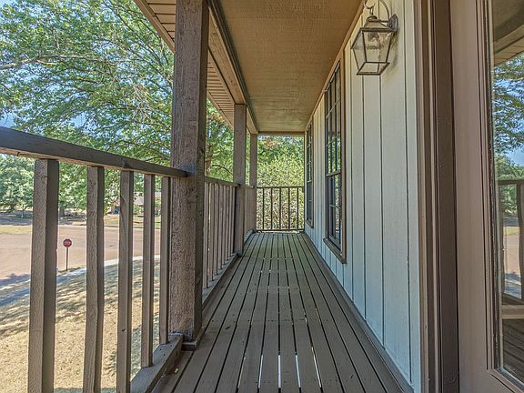 5th image of 8575 Chippingham Dr