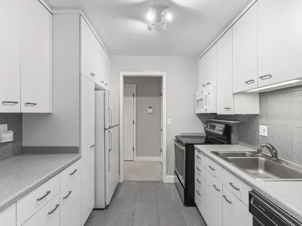 385 Jayne Ave APT 309, Oakland, CA 94610