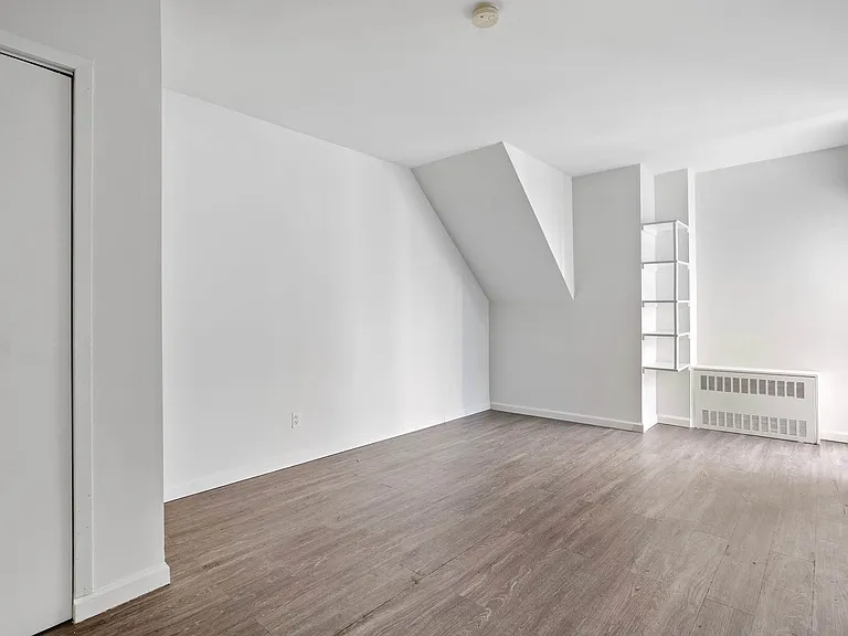 88 Fulton St #616 — Photo 14