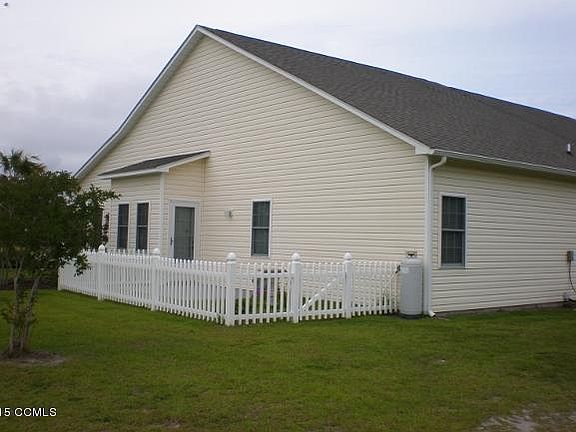 3rd image of 119 Palmetto Place Cir #1000B