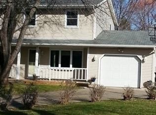 413 Cherokee Ct, Deforest, WI 53532