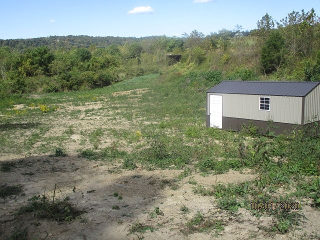 2nd image of Cale Rd