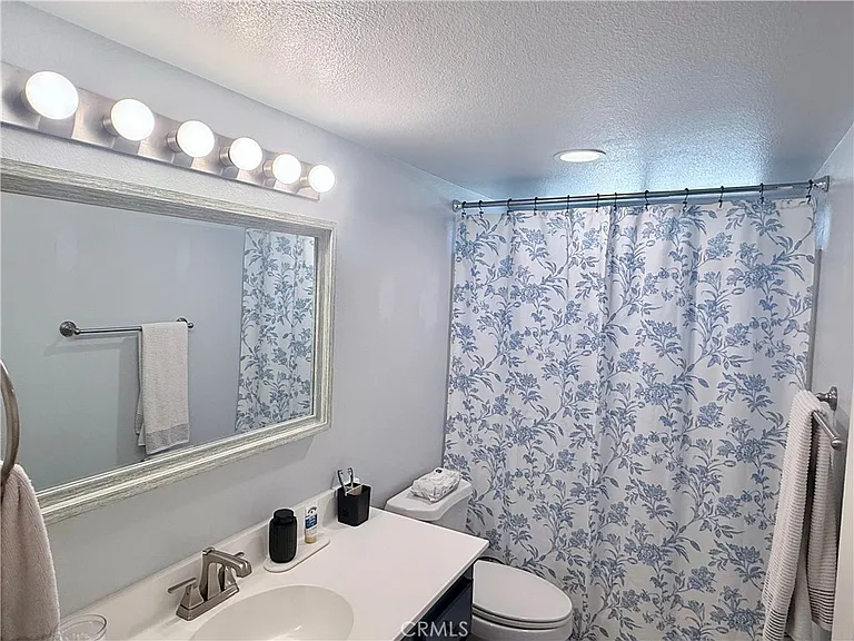 26587 Alta Ave — Photo 20