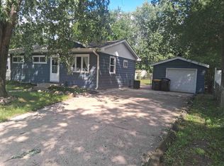 7703 Scott Ln, Machesney Park, IL 61115