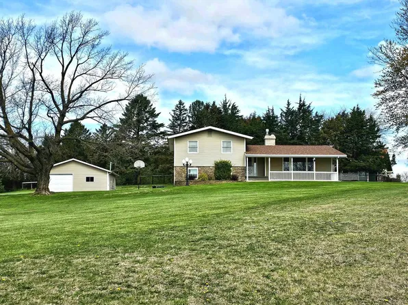 1445 170th St, Creston, IA 50801
