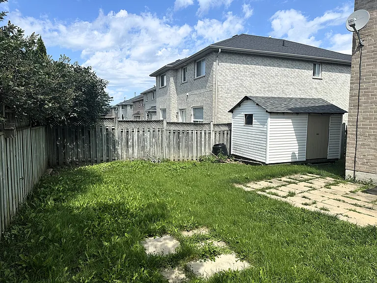 67 Russell Hill Dr #1 — Photo 29