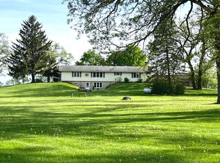 13513 Davis Rd, Woodstock, IL 60098