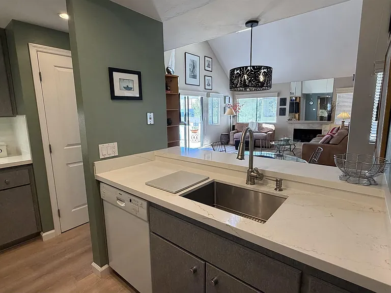 701 Kettner Blvd #96 — Photo 12