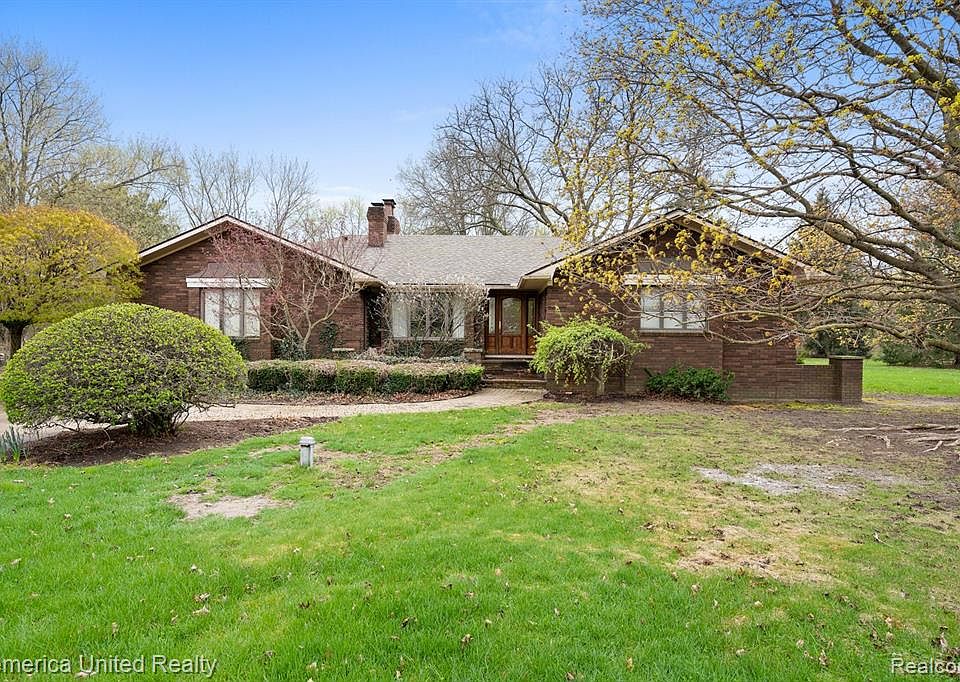 57855 Travis Rd, New Hudson, MI 48165 Zillow