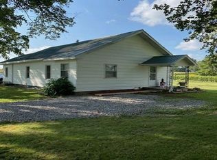 53 Grasty Rd, Golconda, IL 62938